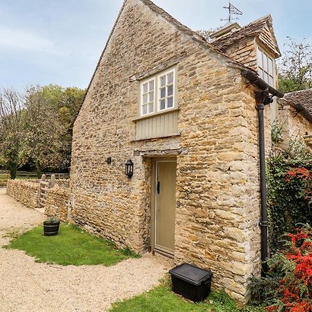 The Clock Tower Villa South Cerney Bagian luar foto