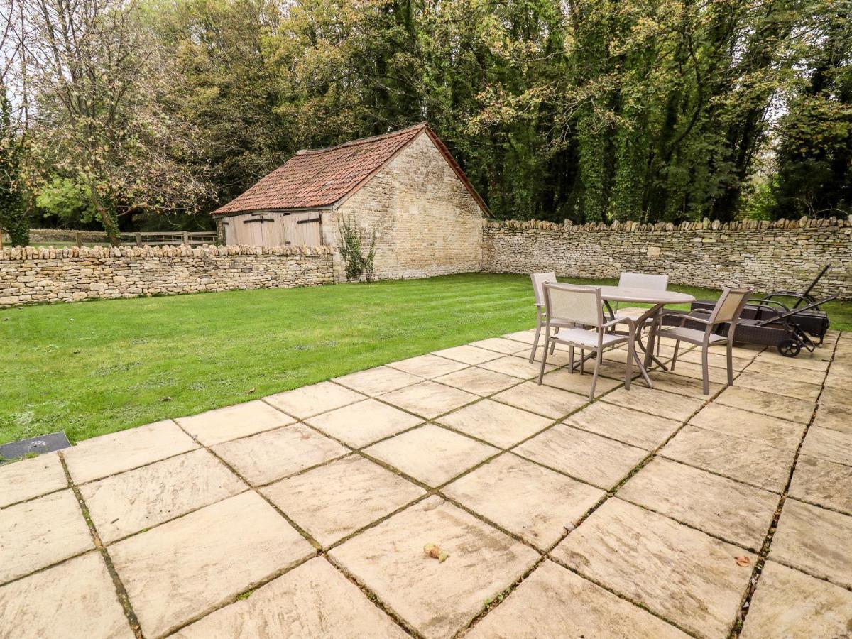 The Clock Tower Villa South Cerney Bagian luar foto